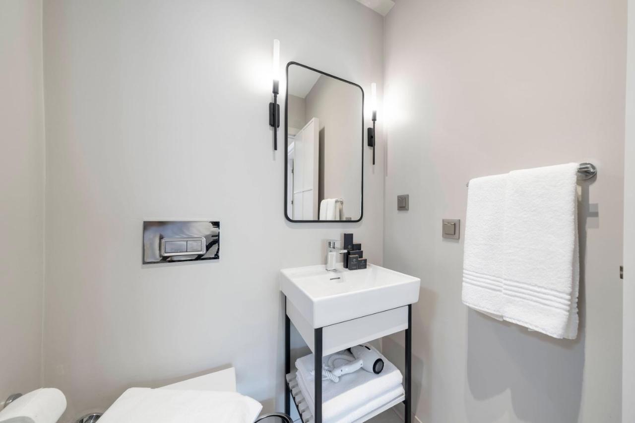 Helis Suites Bitez Bodrum ภายนอก รูปภาพ